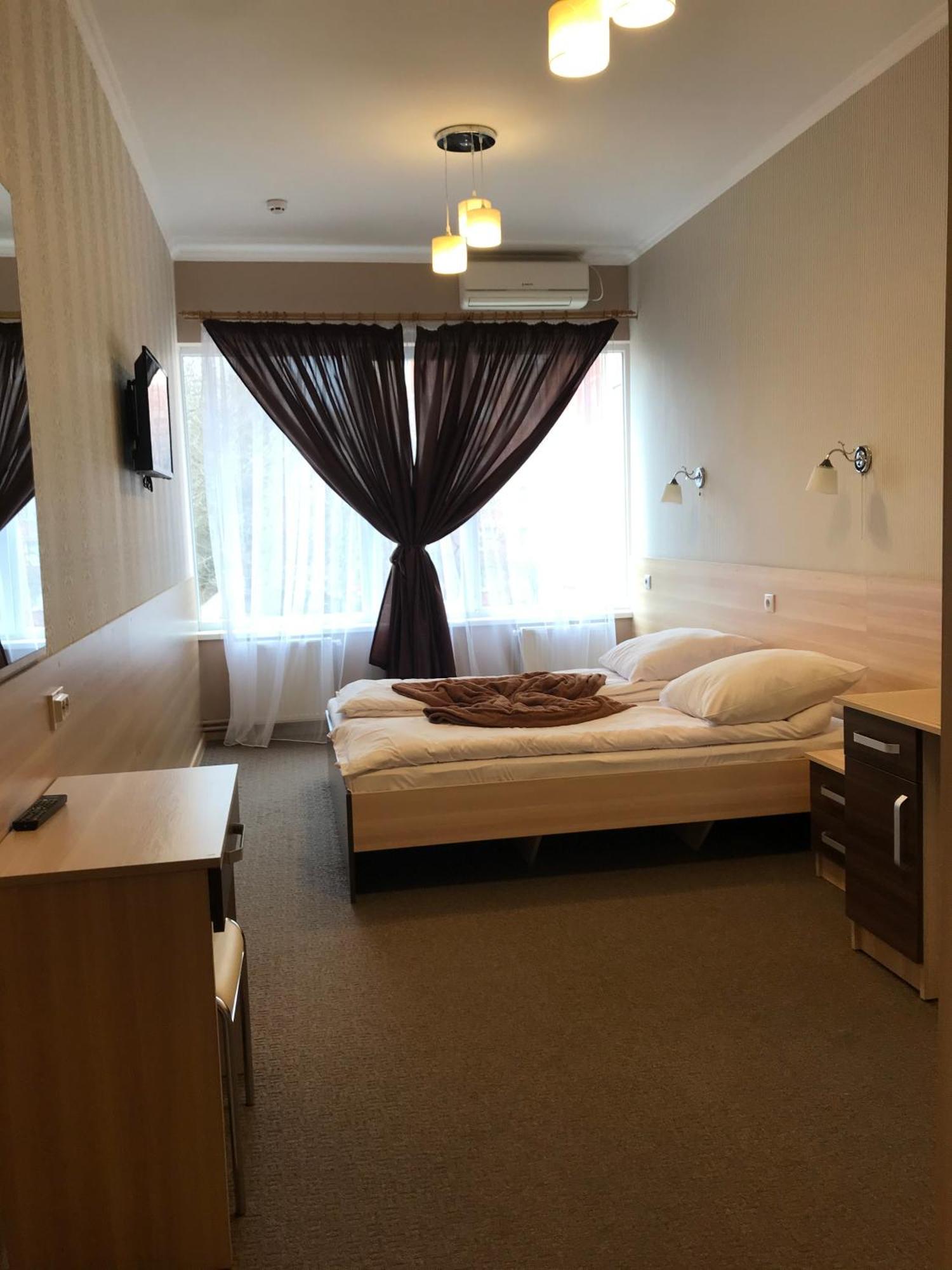 Hostel Iskra ลวีฟ ภายนอก รูปภาพ